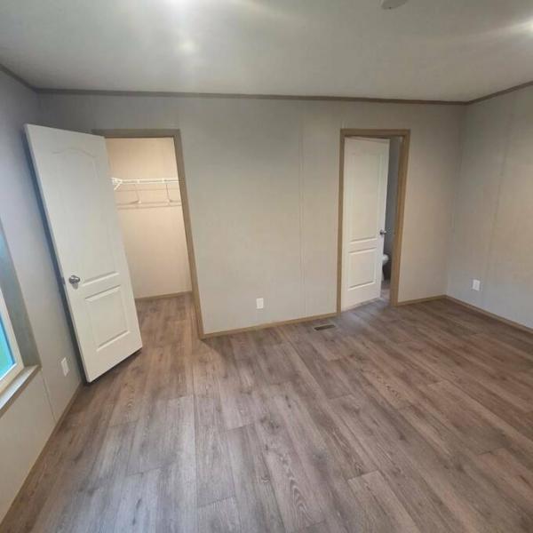 2022 76CEJ16663AH22  Home