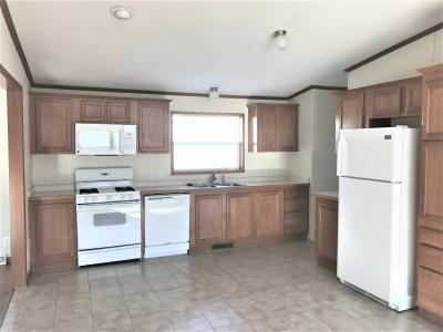 Mobile Home at 46278 Le Grande Blvd, Site #823 Macomb, MI 48044