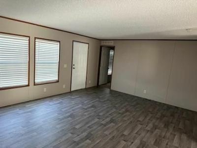 Mobile Home at 7085 Bloomfield Rd, Lot #265 Des Moines, IA 50320
