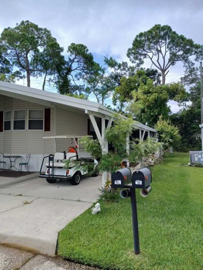 Photo 2 of 32 of home located at 9925 Ulmerton Road, #305 Largo, FL 33771