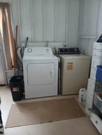 1972 SUNH Manufactured Home