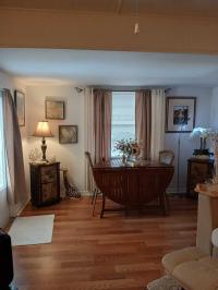1972 SUNH Manufactured Home