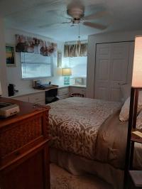 1972 SUNH Manufactured Home