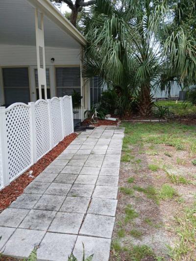 Photo 4 of 25 of home located at 9925 Ulmerton Road, #186 Largo, FL 33771