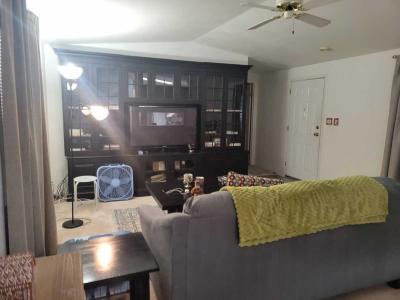 Photo 5 of 18 of home located at 8401 S Kolb Rd #190 Tucson, AZ 85756