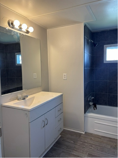 Photo 4 of 6 of home located at 43433 Bordeaux  Ave, #712 Sterling Heights, MI 48314