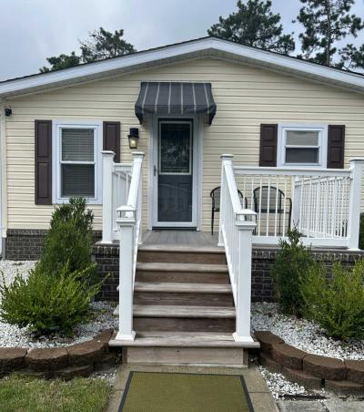 Mobile Home at 215 Holly Ct Whiting, NJ 08759