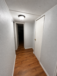 1976 2BD/1.5BA Mobile Home