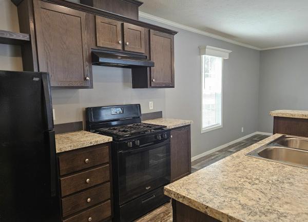 Photo 1 of 2 of home located at 1955 Engineer Drive Lot Ed1955 Saginaw, MI 48604