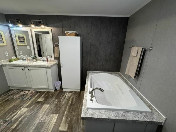 2021 CLAY CAP Mobile Home