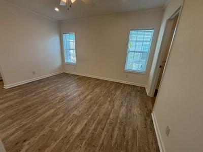 Photo 4 of 19 of home located at 909 Inagua Avenue Venice, FL 34285