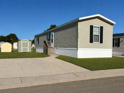 Mobile Home at 38099 Johannes #550   Clinton Township, MI 48038