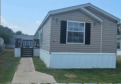 Mobile Home at 2390 W Moore Avenue #H13 Terrell, TX 75160