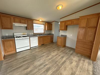 Mobile Home at 46278 Le Grande Blvd, Site #823 Macomb, MI 48044