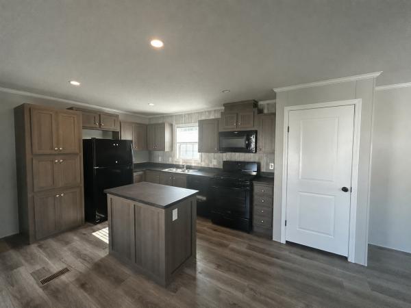 Photo 1 of 2 of home located at 265 New Mexico Belleville, MI 48111