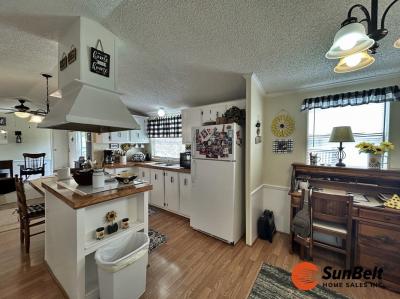 Photo 3 of 34 of home located at 4900 SE 102 Place Lot 99 Belleview, FL 34420