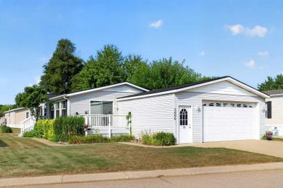 Photo 3 of 37 of home located at 5606 Goldenrod Kalamazoo, MI 49009