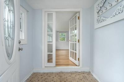 Photo 4 of 13 of home located at 10 Kings Lane Epsom, NH 03234