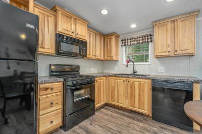 Photo 3 of 16 of home located at 11 Queens Lane Epsom, NH 03234