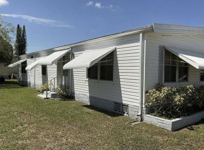 Photo 3 of 24 of home located at 10550 W State Road 84 Davie, FL 33324