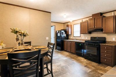 Photo 5 of 14 of home located at 5135 East annapolis circle Canton, MI 48188