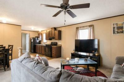 Photo 3 of 14 of home located at 5135 East annapolis circle Canton, MI 48188