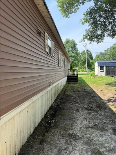 Photo 6 of 12 of home located at 1851 Asbury  Evansville, IN 47720