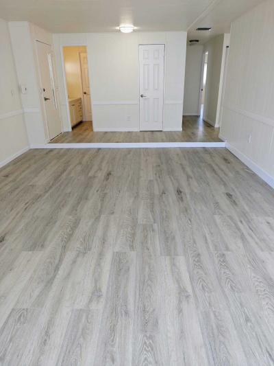 Photo 5 of 40 of home located at 14851 Jeffrey Rd #48 Irvine, CA 92618
