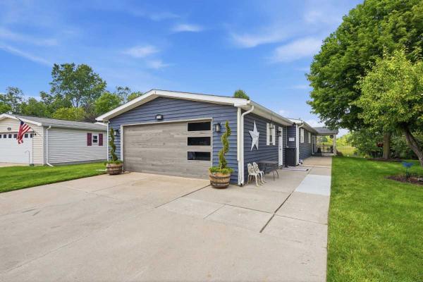 1998 Shamrock Mobile Home For Sale