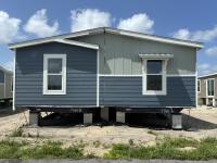 2027 Champion Home Builders, Inc. mobile Home