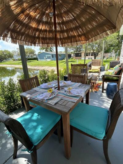 Photo 5 of 14 of home located at 153 Plantation Blvd Lake Worth, FL 33467