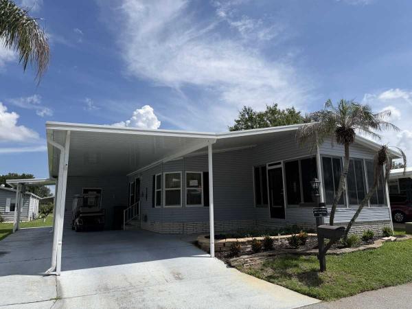 1992 Homes of Merit Mobile Home For Sale