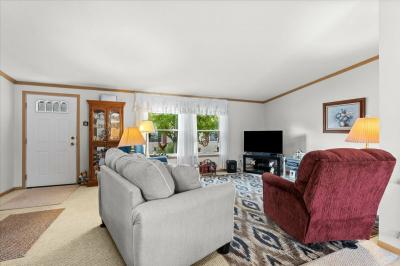 Photo 4 of 21 of home located at 11092 Indianwood Ct. South Lyon, MI 48178