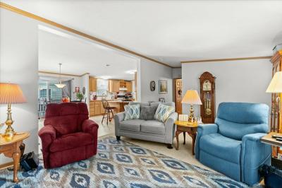 Photo 5 of 21 of home located at 11092 Indianwood Ct. South Lyon, MI 48178