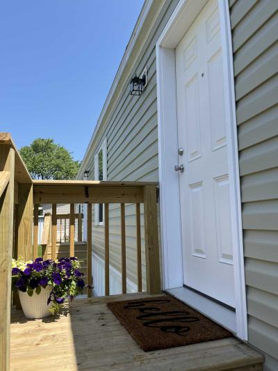 Photo 2 of 8 of home located at 6801 S. La Grange Rd. Unit E12A Hodgkins, IL 60525