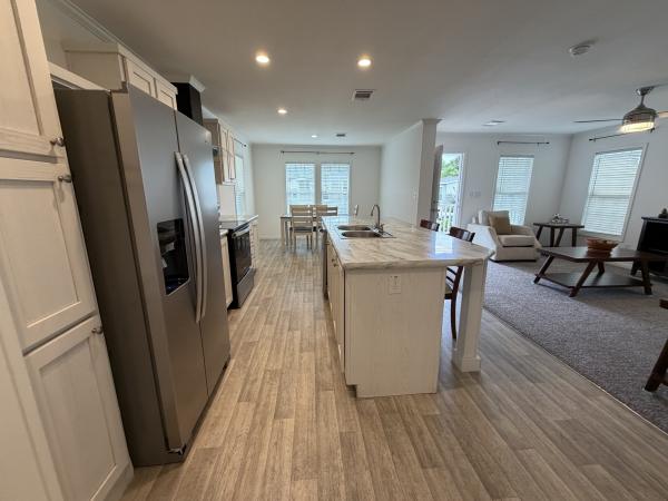2022 Champion SIG3523B Mobile Home