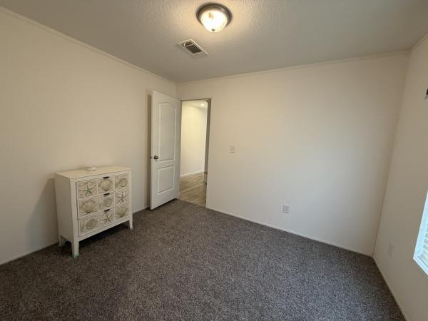 2022 Champion SIG3523B Mobile Home