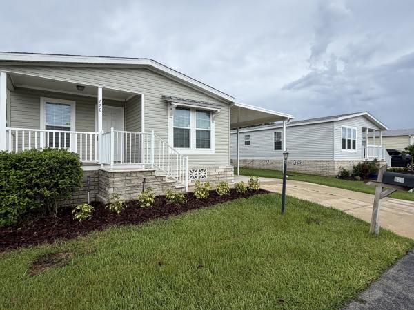 2022 Champion SIG3523B Mobile Home