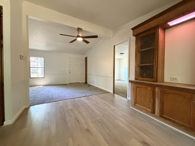 Photo 4 of 9 of home located at 13917 Pinewood Drive Grand Haven, MI 49417