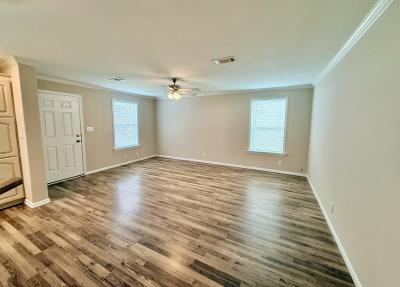 Photo 2 of 9 of home located at 6009 Unity Pass Groveland, FL 34736