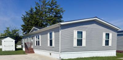 Mobile Home at 8417 Renee St Newport, MI 48166