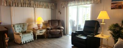 Photo 3 of 15 of home located at 3121 Joline Drive Sarasota, FL 34239