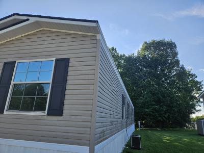 Photo 3 of 17 of home located at 79 Lynnwood Circle #145 Clarksville, TN 37040