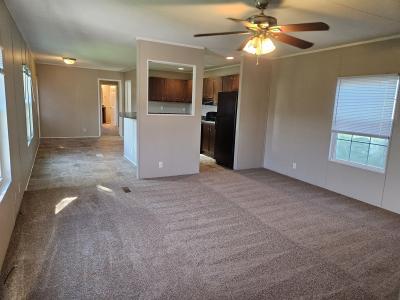 Photo 5 of 17 of home located at 79 Lynnwood Circle #145 Clarksville, TN 37040