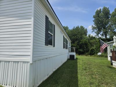Photo 4 of 16 of home located at 89 Lynnwood Circle #149 Clarksville, TN 37040