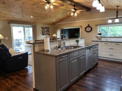 Photo 4 of 20 of home located at 227 Big Peninsula Rd Elgin, IL 60123