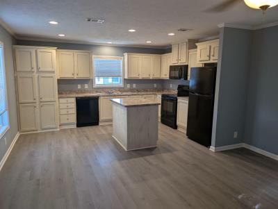 Photo 4 of 7 of home located at 1500 W Highland St #0209 Lakeland, FL 33815