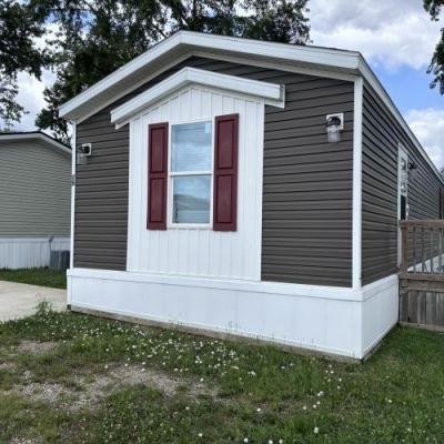 Photo 2 of 25 of home located at 9901 State Road 3 #0015 Muncie, IN 47303