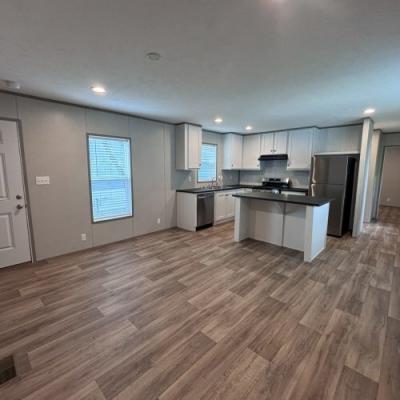 Photo 4 of 25 of home located at 9901 State Road 3 #0048 Muncie, IN 47303
