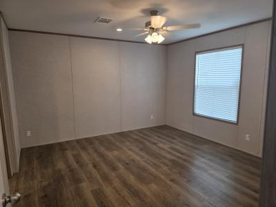 Photo 4 of 5 of home located at 5203 Golf Tee San Antonio, TX 78244